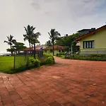 La Calypso Hotel